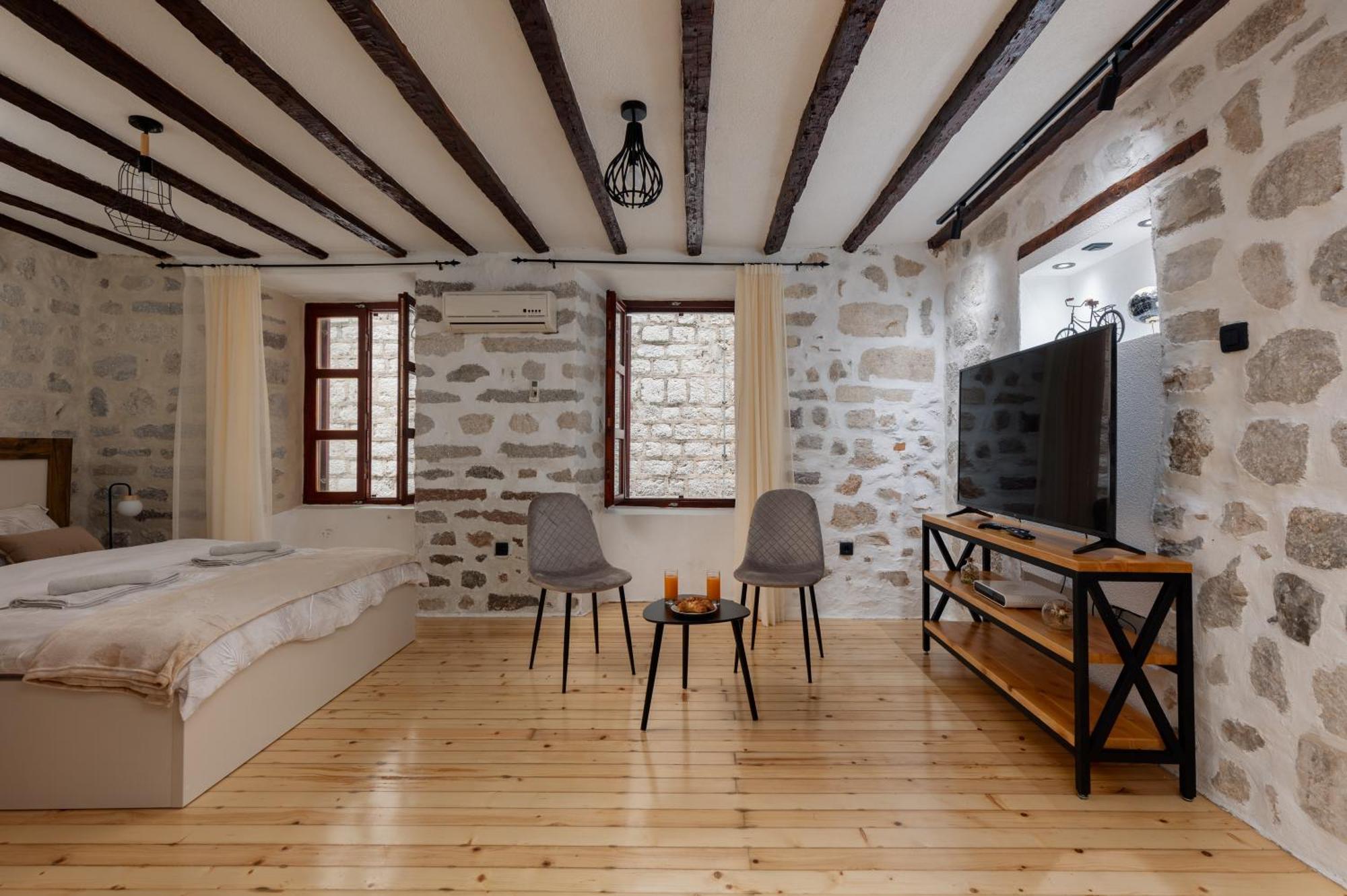 Quince&Sparkle Apartments Old Town كوتور المظهر الخارجي الصورة