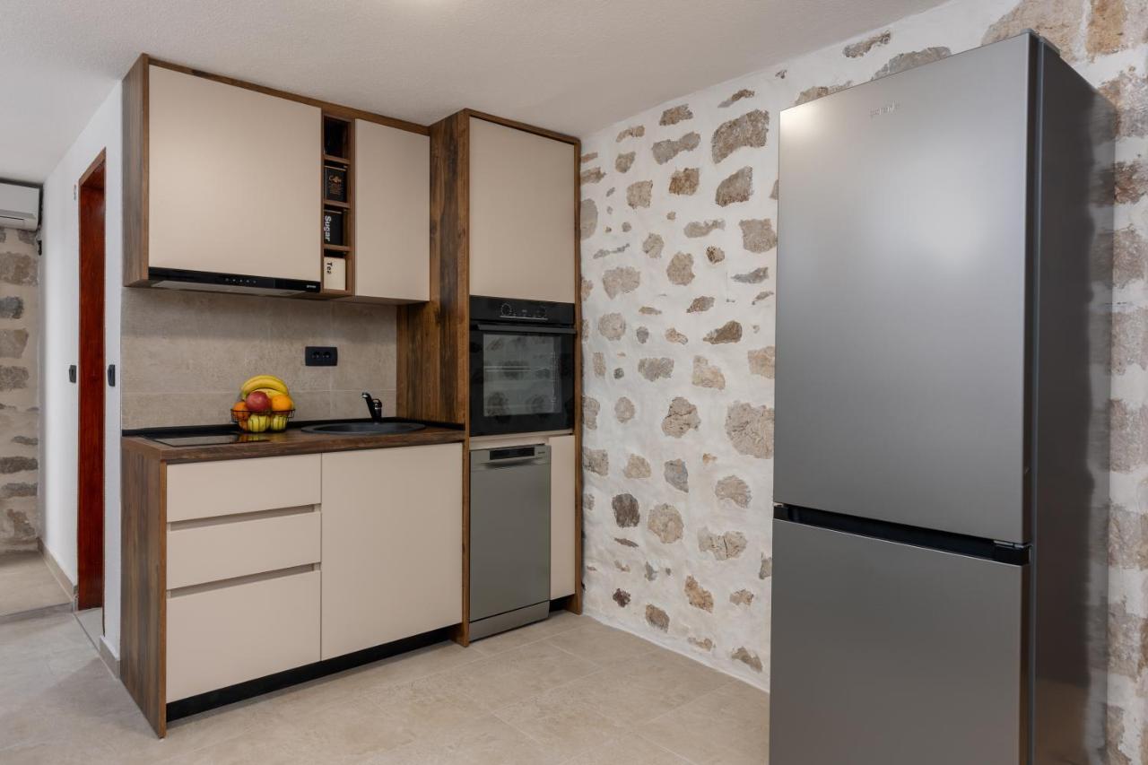 Quince&Sparkle Apartments Old Town كوتور المظهر الخارجي الصورة